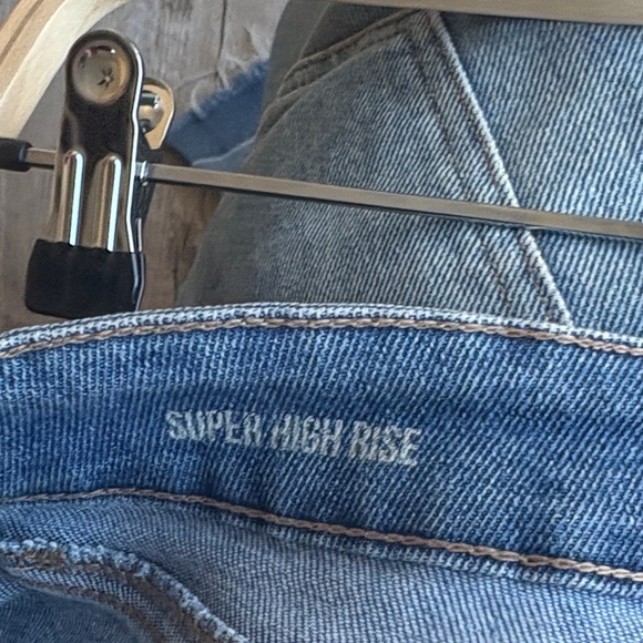 3/$30! Rewash Light Blue Super High Rise Jeans - Picture 6 of 6